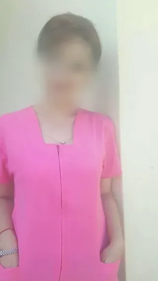 Alexandra, 33