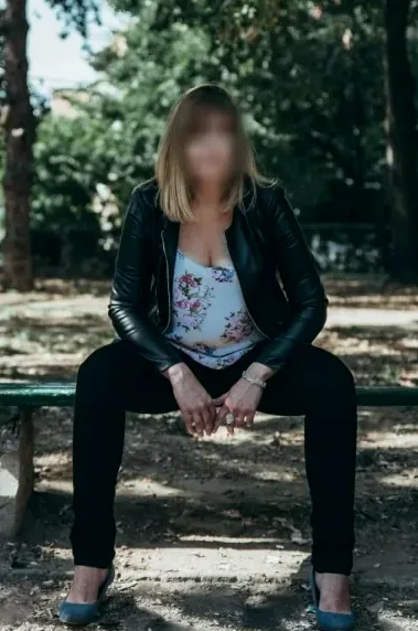 Angelika, 40