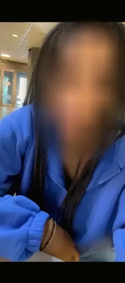 Bernadette, 30
