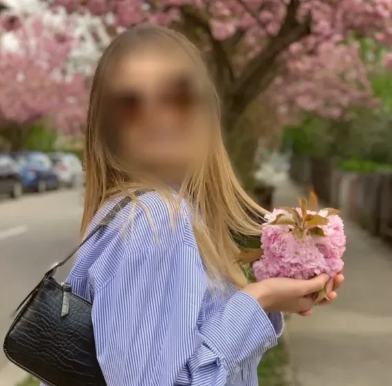 Dilara, 23