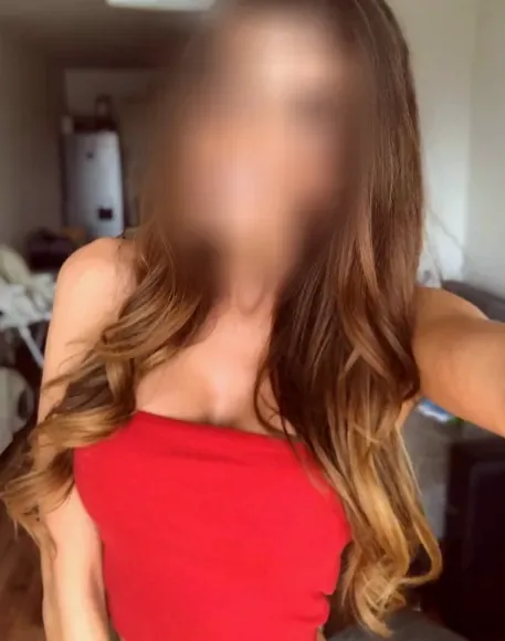 Dilara, 35