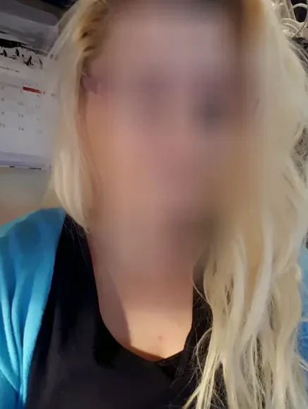Elif, 40