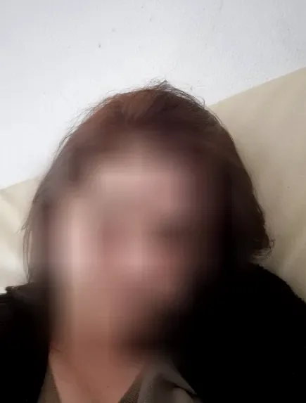 Emilia, 35