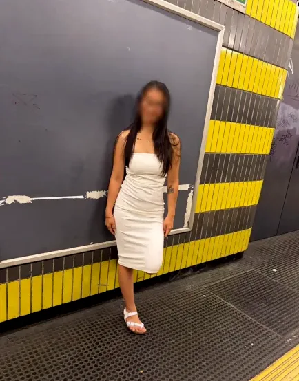 Ivana, 34
