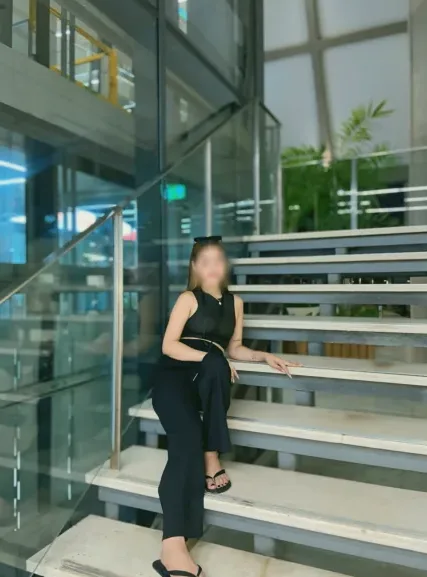 Jovana, 23