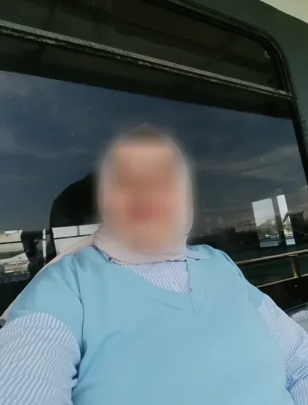 Kathrin, 35