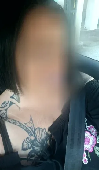 Sandra, 37