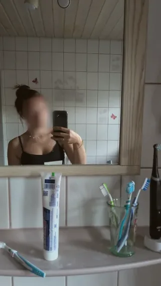 Selina, 18