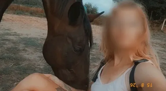 Selma, 33