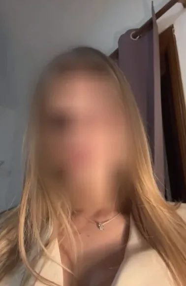 Sina, 22