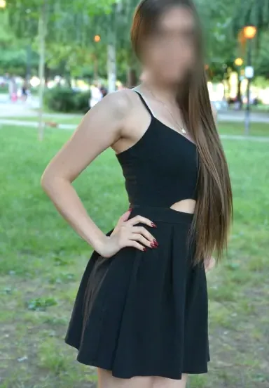 Valentina, 27